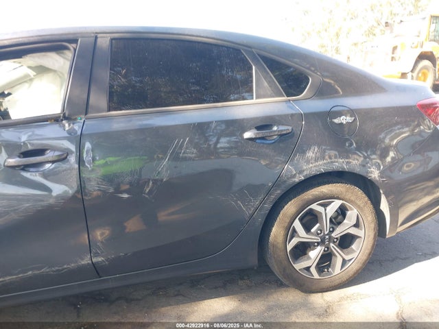 3KPF24AD5ME406575 KIA mpi nu