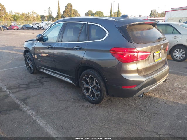 BMW X1 2016 WBXHT3C30GP886679 Image 3