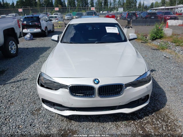 WBA8E1G38HNU16934 BMW 2017