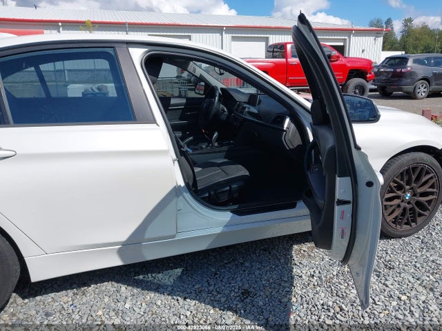 WBA8E1G38HNU16934 BMW 2017