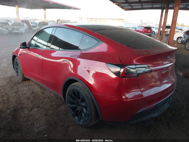 2021 TESLA MODEL Y 5YJYGAEE6MF303591 Photo 2