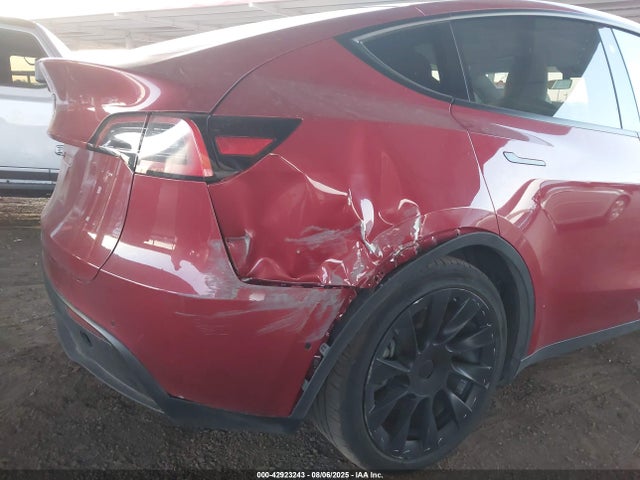 2021 TESLA MODEL Y 5YJYGAEE6MF303591 Photo 5