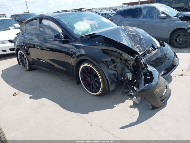 2022 TESLA MODEL Y 7SAYGDEF4NF443931 Photo 0