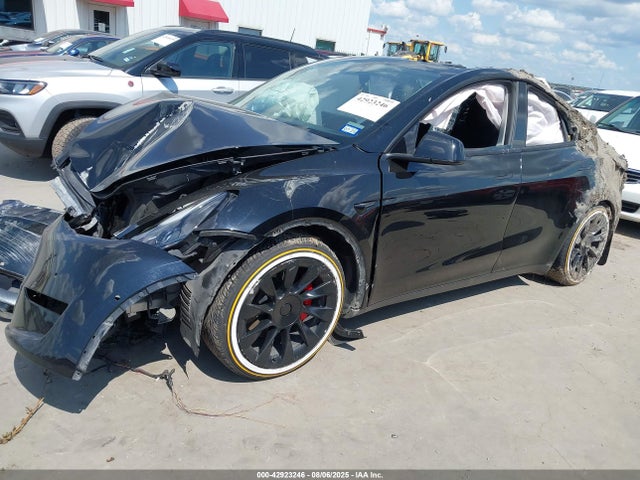 2022 TESLA MODEL Y 7SAYGDEF4NF443931 Photo 1