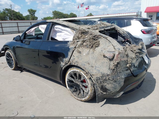 2022 TESLA MODEL Y 7SAYGDEF4NF443931 Photo 2