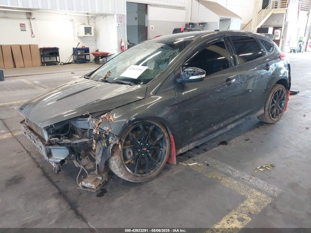 Ford 2016 2016 1FADP3L95GL344575 Image 2