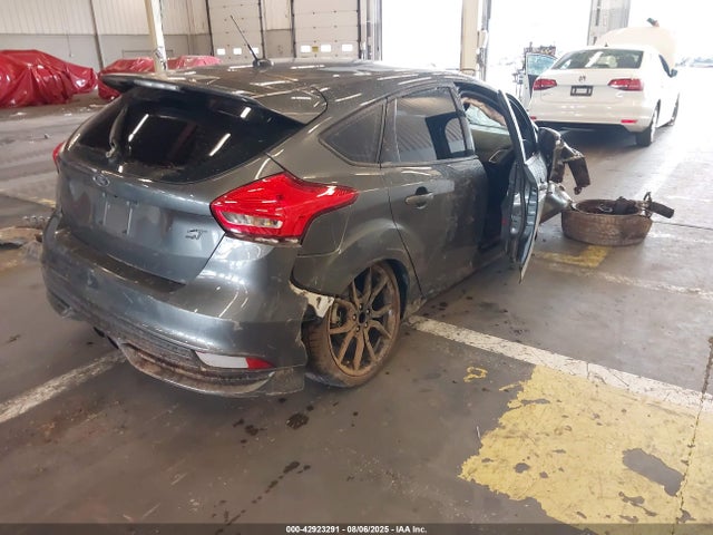 Ford 2016 2016 1FADP3L95GL344575 Image 4