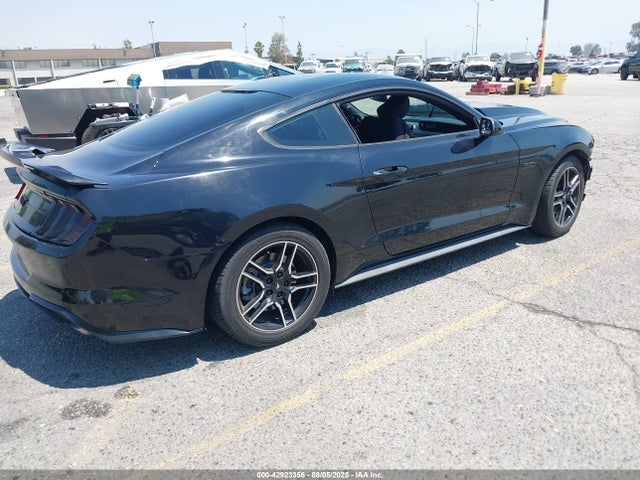Ford 5.0l 4v premium fuel 2018 1FA6P8CF0J5159633 Image 4