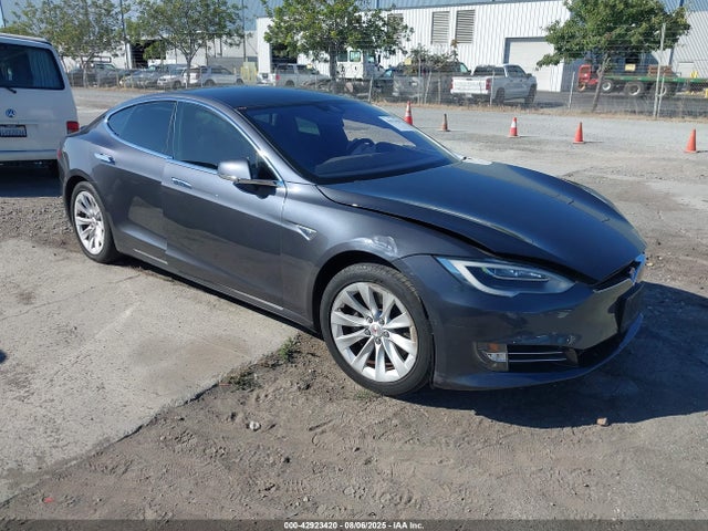 2016 TESLA MODEL S 5YJSA1E17GF153760 Photo 0