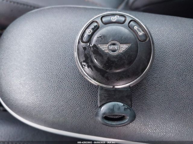 2009 MINI COOPER S CLUBMAN WMWMM33579TP73460 Photo 10