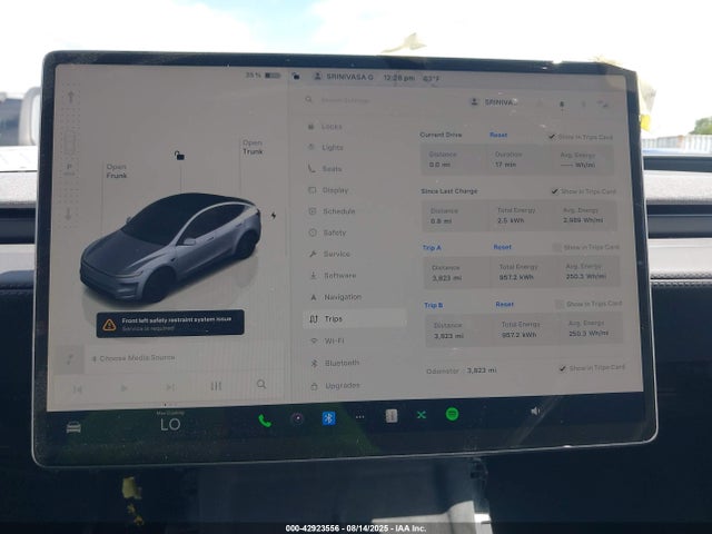 2026 TESLA MODEL Y 7SAYGDEE4TA389676 Photo 6