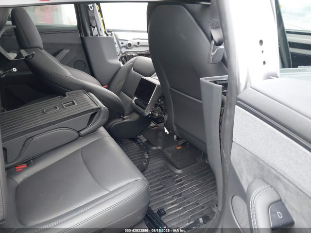 2026 TESLA MODEL Y 7SAYGDEE4TA389676 Photo 7