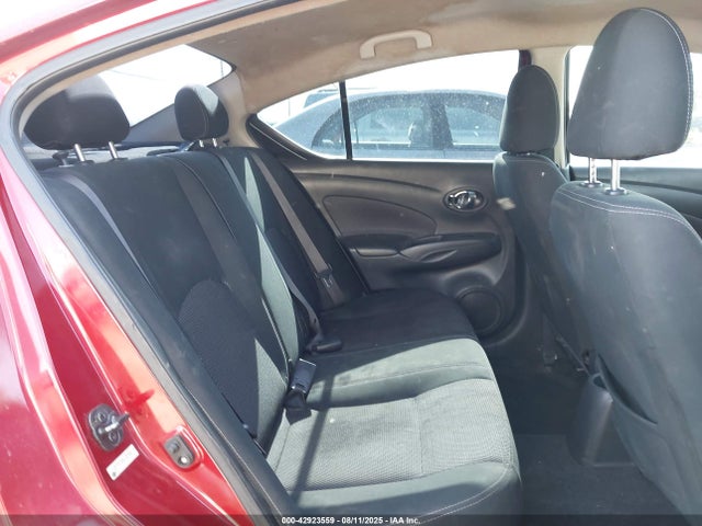 3N1CN7AP5JL801663 Nissan 2018