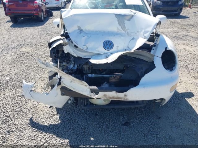 2001 VOLKSWAGEN NEW BEETLE 3VWDC21C71M413235 Photo 5