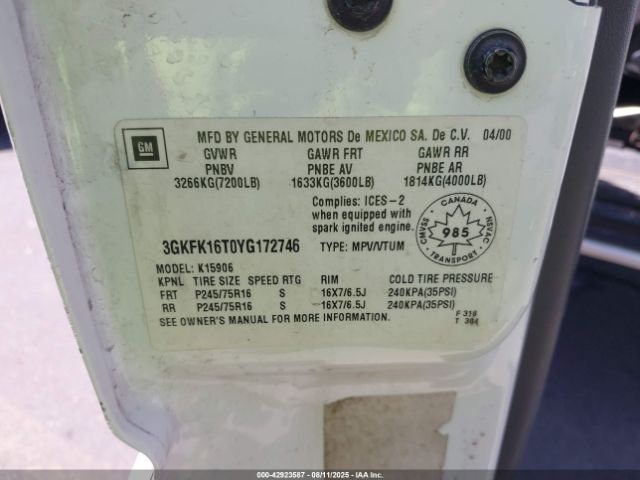 2000 GMC YUKON XL 1500 3GKFK16T0YG172746 Photo 8