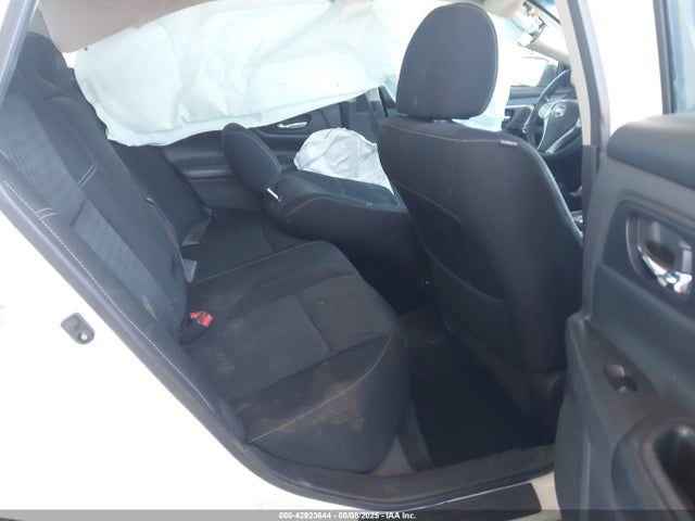 1N4AL3AP4HN334092 Nissan 2017