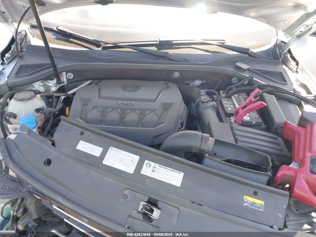 Volkswagen 2019 2019 1VWLA7A37KC012334 Image 10
