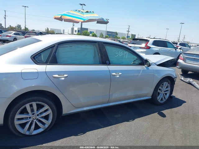 Volkswagen 2019 2019 1VWLA7A37KC012334 Image 13