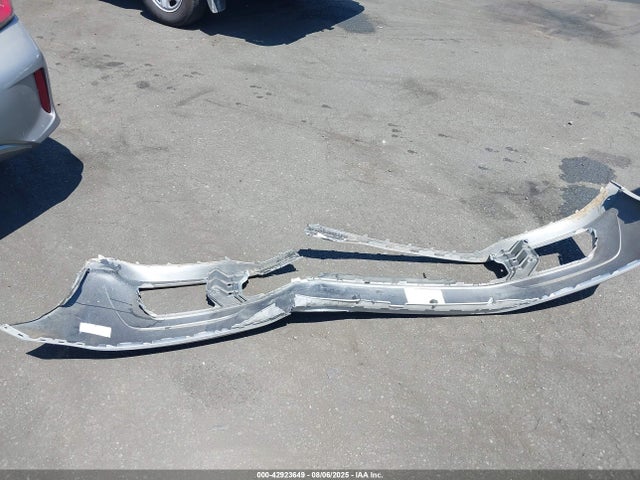 Volkswagen 2019 2019 1VWLA7A37KC012334 Image 11