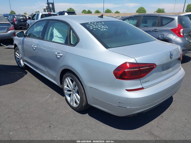 Volkswagen 2019 2019 1VWLA7A37KC012334 Image 3