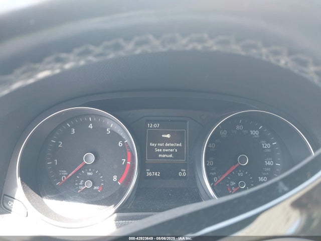 Volkswagen 2019 2019 1VWLA7A37KC012334 Image 7
