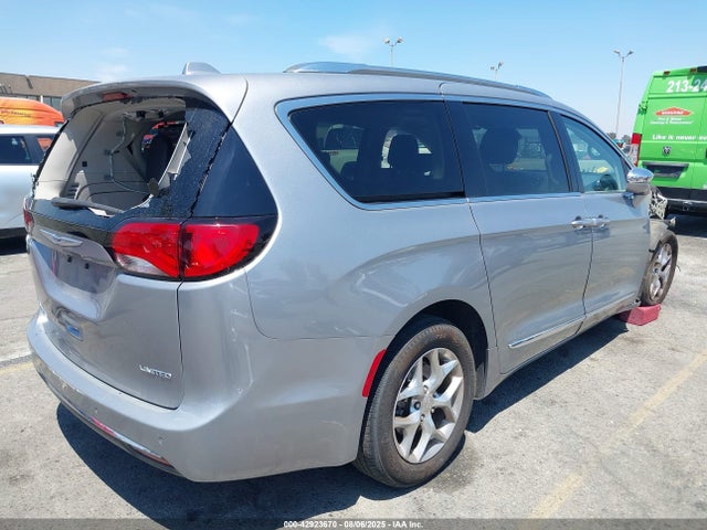 Chrysler 2019 2019 2C4RC1GG2KR655423 Image 4