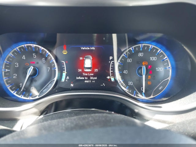 Chrysler 2019 2019 2C4RC1GG2KR655423 Image 7