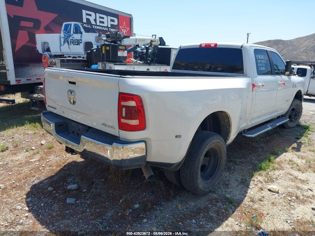 Auction sale of the 2022 Ram 3500 Big Horn  4x4 8' Box, vin: 3C63RRHL4NG276715, lot number: 42923672