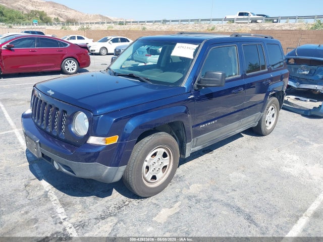 Jeep 2016 2016 1C4NJPBA7GD722179 Image 2