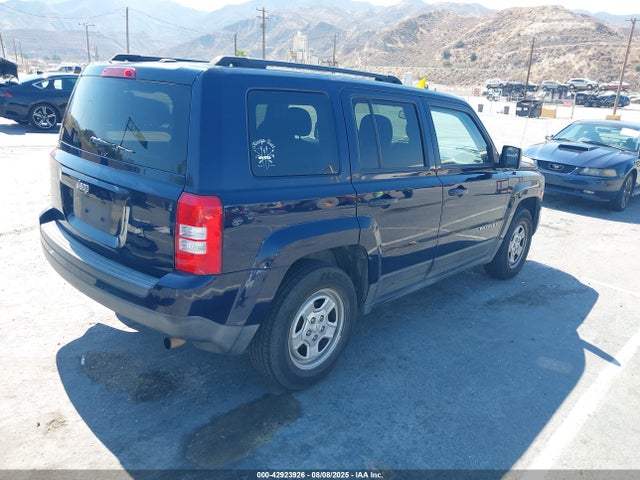 Jeep 2016 2016 1C4NJPBA7GD722179 Image 4