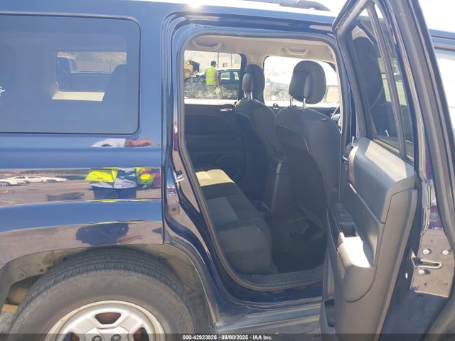 Jeep 2016 2016 1C4NJPBA7GD722179 Image 8