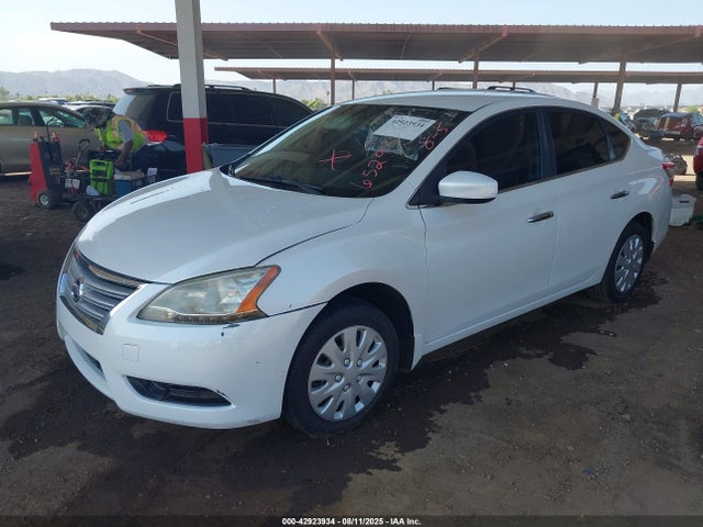 Nissan 2014 2014 3N1AB7AP3EL652935 Image 2