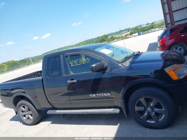 Nissan Titan 2015 1N6BA0CC4FN510775 Image 13