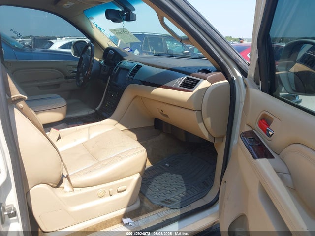 2010 CADILLAC ESCALADE 1GYUKBEF8AR286742 Photo 4