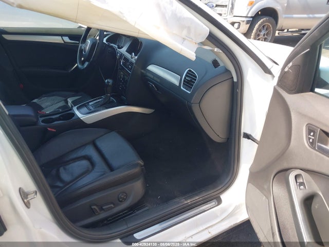 2011 AUDI A4 WAUAFAFL6BN043139 Photo 4