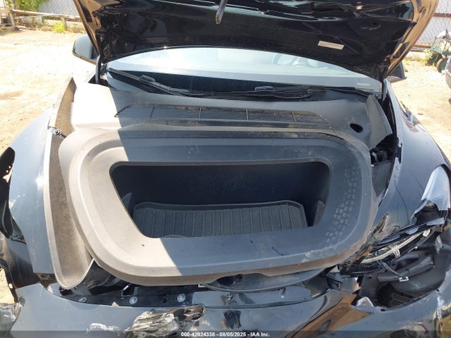 2024 TESLA MODEL Y 7SAYGDED4RF104056 Photo 9