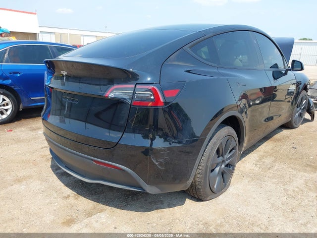 2024 TESLA MODEL Y 7SAYGDED4RF104056 Photo 3