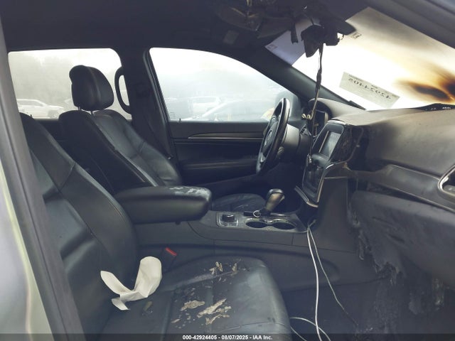 1C4RJFBG7JC325200 Jeep Grand Cherokee