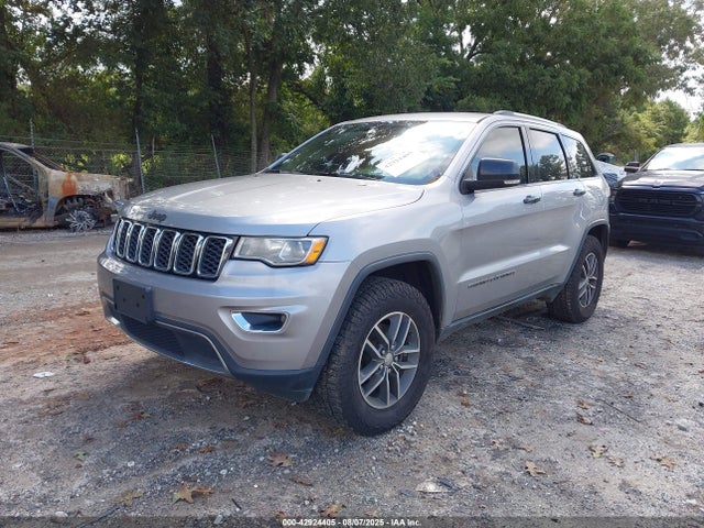 1C4RJFBG7JC325200 Jeep Grand Cherokee
