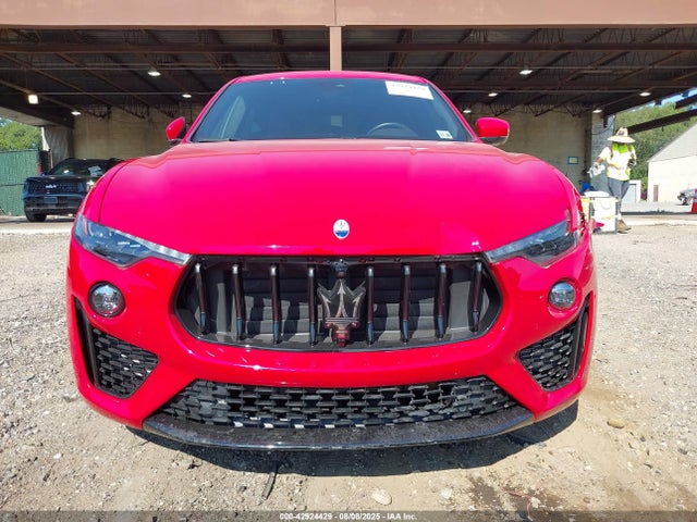 Продажа на аукционе авто 2022 Maserati Levante Tributo, vin: ZN661YUS8NX382129, номер лота: 42924429