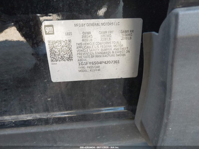 1G1FY6S04P4207361 Chevrolet 2023