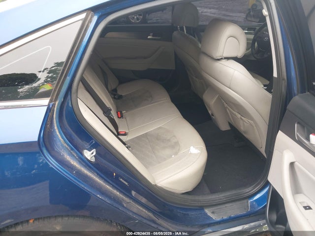Hyundai 2017 2017 5NPE34AF5HH559405 Image 8