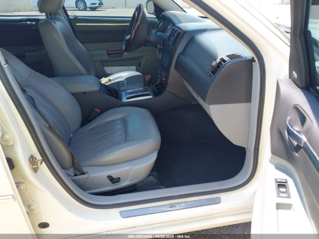 2006 CHRYSLER 300C 2C3KA63H06H409358 Photo 4