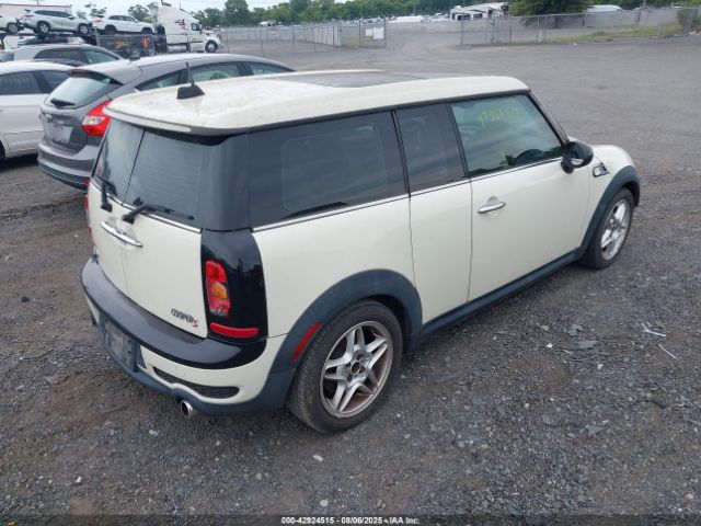 2010 MINI COOPER S CLUBMAN WMWMM3C5XATP75868 Photo 3