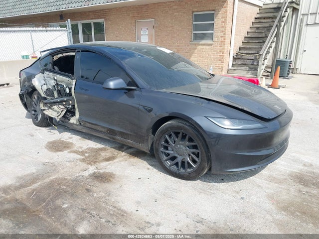 2025 TESLA MODEL 3 5YJ3E1EA8SF978000 Photo 0