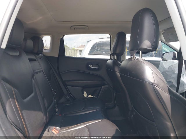 Jeep Compass 2018 3C4NJDCBXJT401731 Image 8