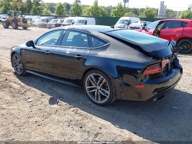 2016 AUDI A7 WAU2GAFC0GN052525 Photo 2