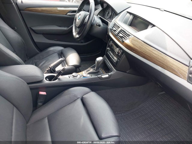 WBAVM5C55EVV91674 BMW X1