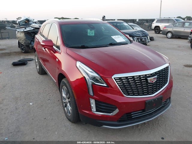 2021 CADILLAC XT5 1GYKNCRS5MZ183679 Photo 0