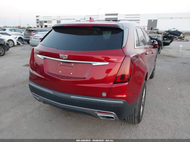 2021 CADILLAC XT5 1GYKNCRS5MZ183679 Photo 3